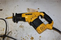 DeWalt DWE357 reciprocating saw