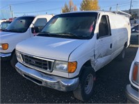 2005 Ford E-Series Cargo E-350 SD