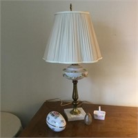 Vintage Porcelain & Brass on Marble Base Lamp & Ac
