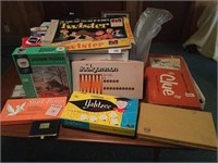 Vintage Board Games, Puzzel & Poker Chips