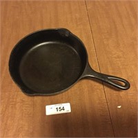 9in Wagner Ware Cast Iron Skillet