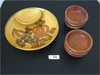 Los Angeles Pottery Chip & Dip Bowl & (6) Solid Wo