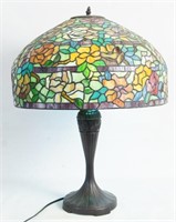 Tiffany style lamp w stained glass shade
