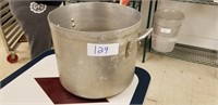Multi gallon stock pot
