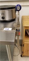 Edlund table mounted can opener