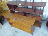 2 wood shelves