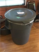 lg trash can flat/domed lid