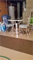 Patio table w/2 chairs 30" w, 30" h, clear top