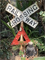 "RAILWAY CROSSING" N.S.W 3FT CAST IRON