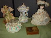 Music Boxes & Stand