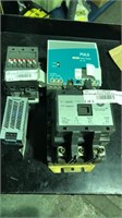 Lot of four power supply’s, circuits and breakers