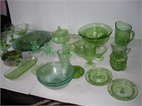 Green Depression Glass 30 Pcs 1 Lot