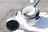 3 Enamel Cooking Pots & Aluminum Funnel