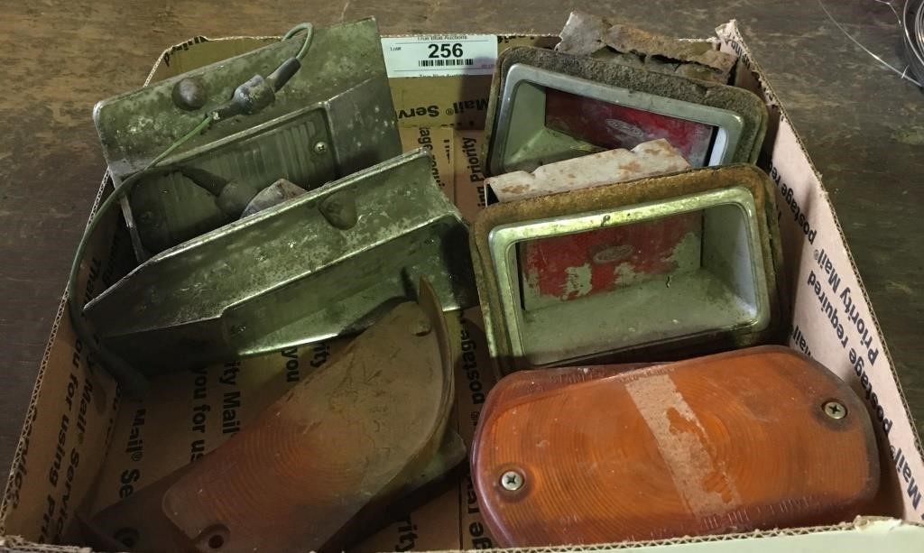 Antique & Vintage Auto Parts Auction - Hard To Find Parts