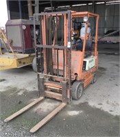 TOYOTA 3000Lb Capacity Slab Forklift, Propane