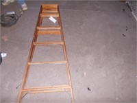 Wooden Step Ladder, 6 ft