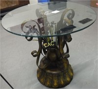 Glasstop Table with Middle Flower Accents