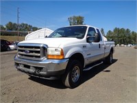 2001 Ford F-250 4X4 Extended Cab Pickup Truck