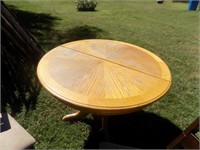 Round oak table