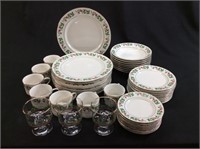 GIBSON EVERYDAY FINE CHINA LOT