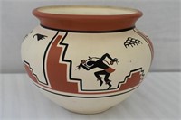 Native American Pueblo Pottery Pot Vase