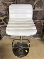 Adjustable leather stool w/chrome base