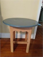 Small Round Accent Table