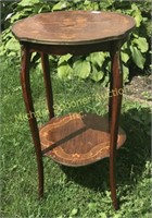 REGENCY STYLE MAHOGANY FLORAL INLAY LAMP TABLE