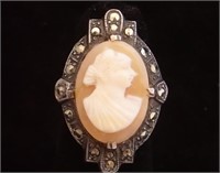 Sterling Silver Cameo Ring ~ Size 4