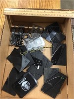 BOX OF UTILITY KNIVES