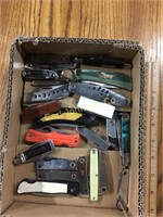 BOX OF KNIVES