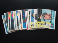 Lot of 1960 Topps Baseball Cards  25