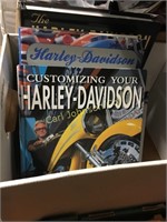 LOT OF HARLEY DAVIDSON BOOKS