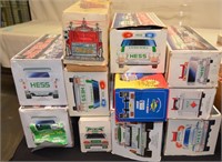 Hess & Collector Truck Lot in Box w/ 1970 Hess