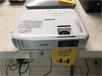 EPSON EX3220 PROJECTOR