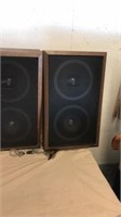 2 20” speakers