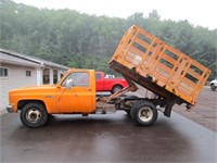 1985 GMC 1-ton Truck w/Dump Rack
