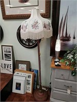Purple floral lamp