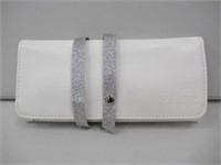 White Jewelery Pouch w/ Silver Band