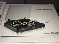 AUDIO TECHNICA STEREO TURNTABLE $179 RETAIL