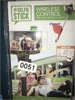 SELFIE STICK WIRELESS CONTROL