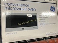 GE 0,7 CU FT MICROWAVE OVEN $99 RETAIL