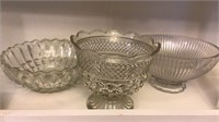 Lot of assorted glassware bowls