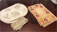Assorted placemats, napkins, napkin rings