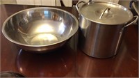 Dish pan and large stewer