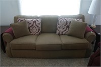 Sofa By International Furnishings