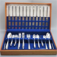 75pc Onieda "Grosvenor" Community Plate Flatware