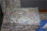 Queen Size Comforter & Curtains
