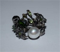 Sterling Silver Ring w/ Freshwater Pearl,