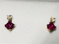 $250. 10KT  Gold Moonstone & Ruby Earrings